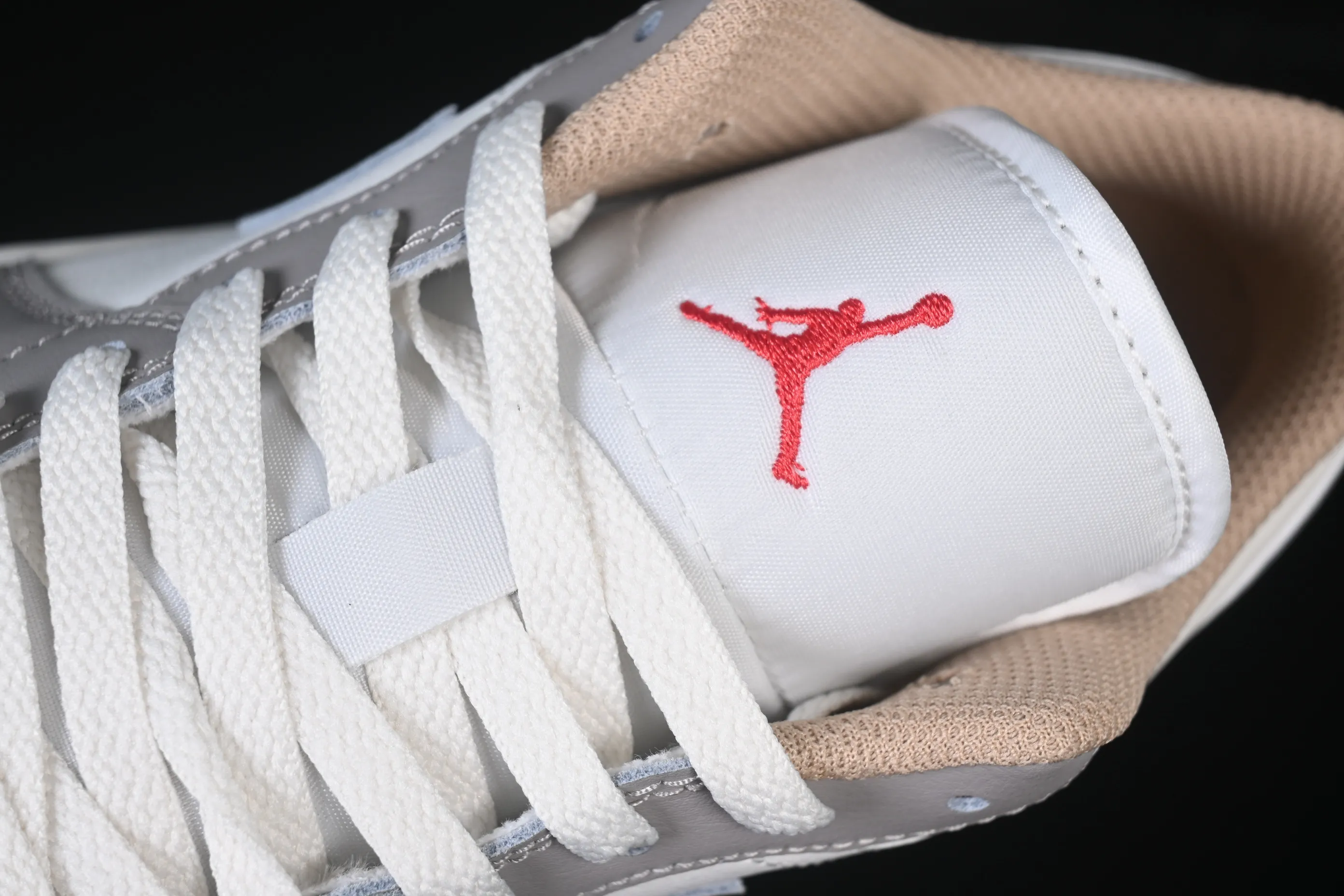 All categories Air Jordan Jordan series basketball shoes Air Jordan 1 Low G version pure original Air Jordan 1 Low AJ1 Joe 1 meter gray low-top retro culture basketball shoes 553558-169